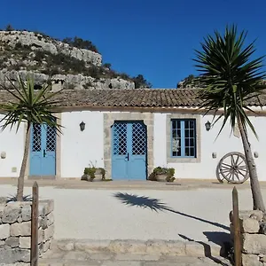 https://tenuta-di-santa-catrini.sicilyhotelsitaly.net