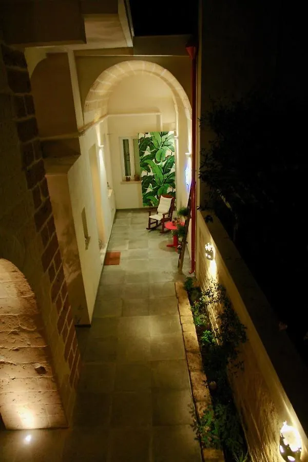 Le Luminarie B&B Lecce Couette-café